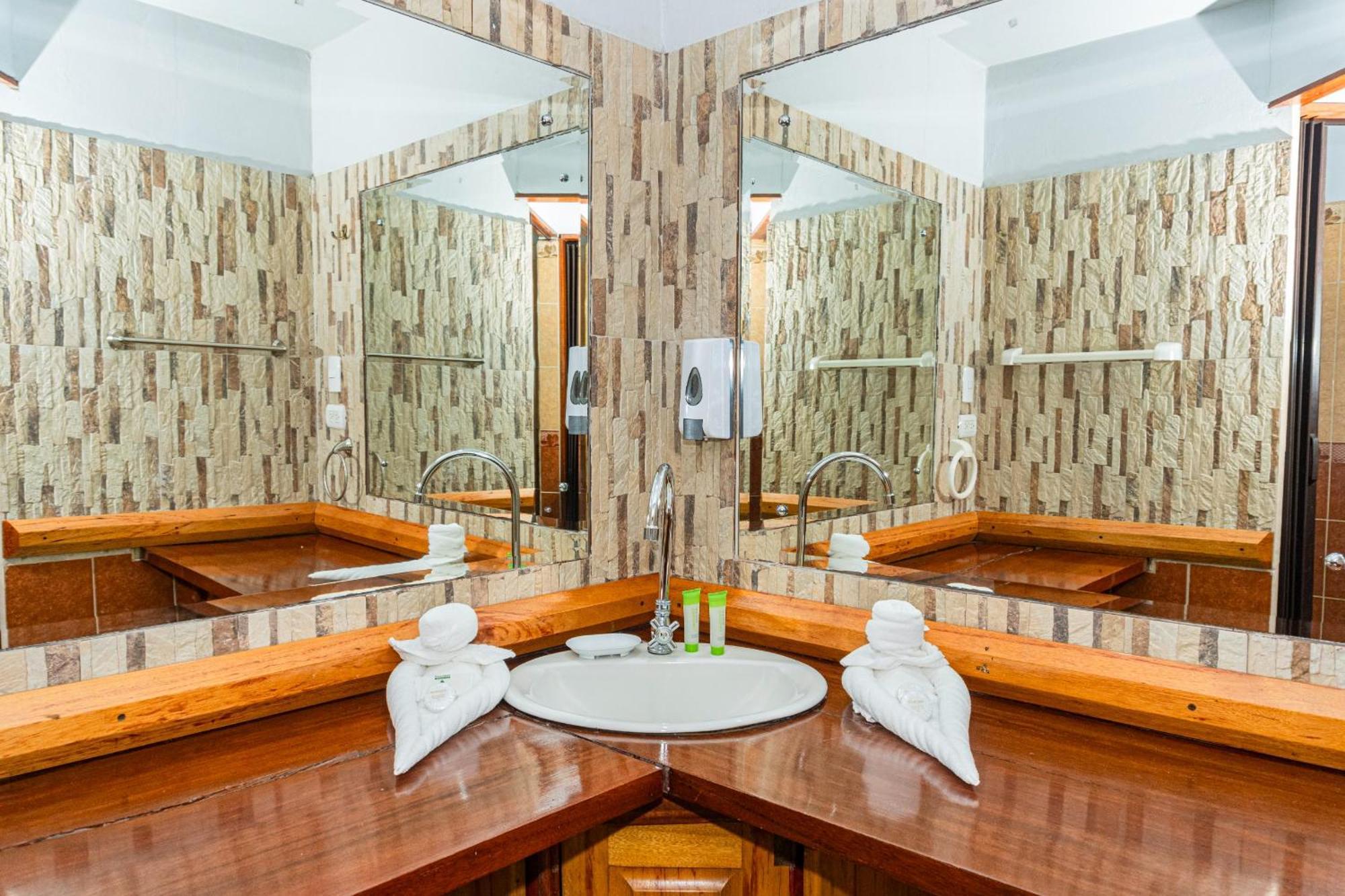 Hotel Rancho Corcovado Drake Bay Bagian luar foto
